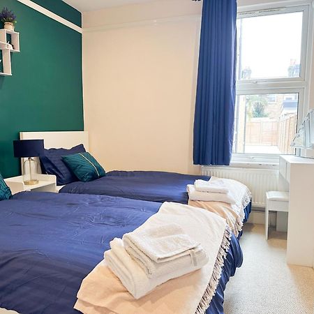 Beautiful 2 Bedroom With Private Garden In Wimbledon - Minutes From Central 런던 외부 사진