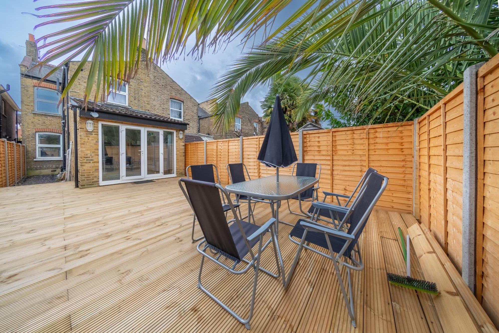 Beautiful 2 Bedroom With Private Garden In Wimbledon - Minutes From Central 런던 외부 사진