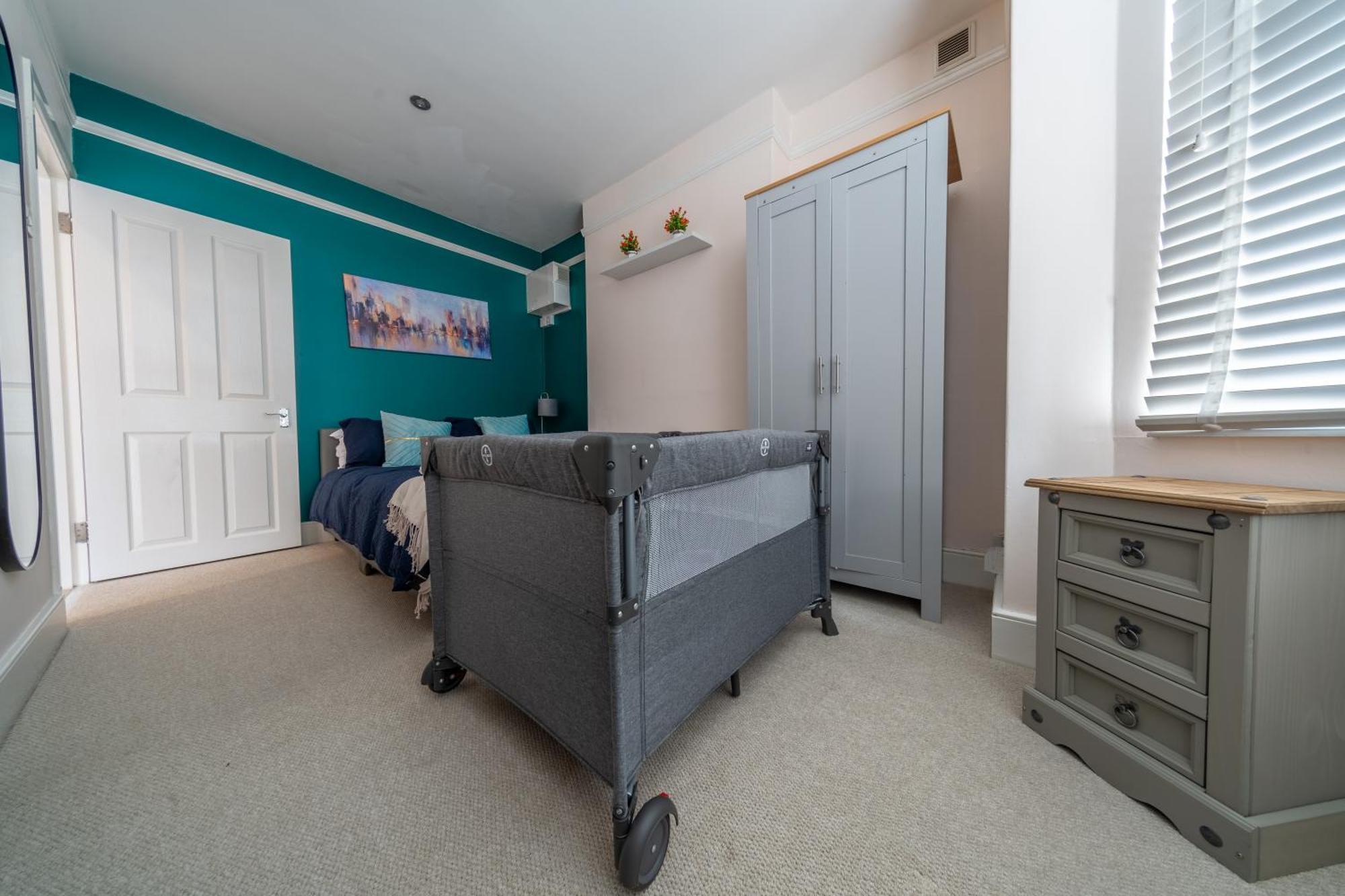 Beautiful 2 Bedroom With Private Garden In Wimbledon - Minutes From Central 런던 외부 사진
